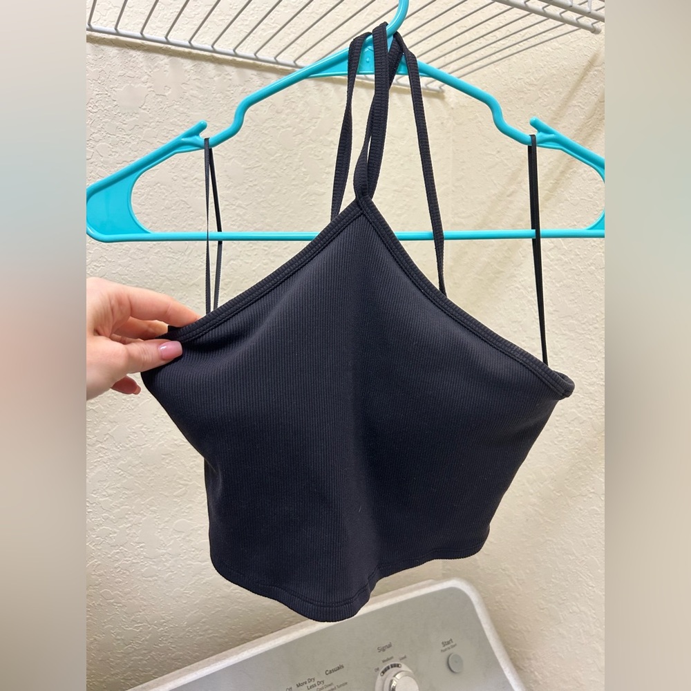 ALO Goddess Ribbed Cross Crop Top